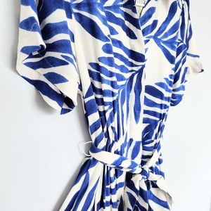 H&M Tie Belt Button Up Blue and White Shirt Dress Size Small, New With Tags